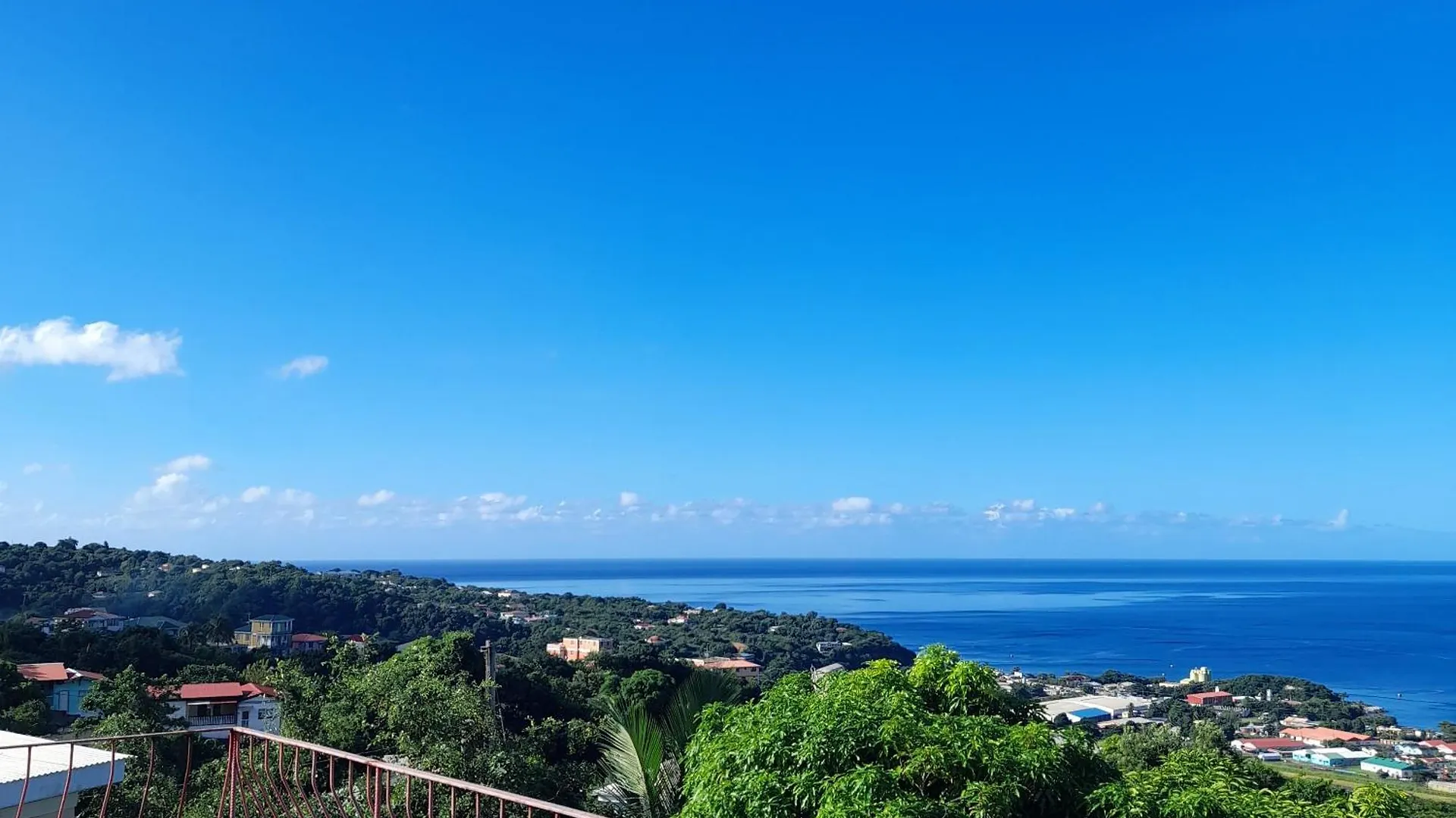 Canefield Sea View Apartment Roger